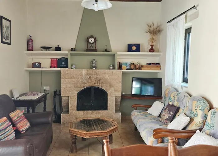 Andrianna's Pano Akourdalia